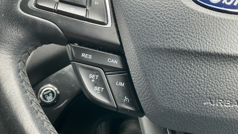 Ford Kuga 1.5 TDCi Titanium 5dr 2WD Diesel Estate